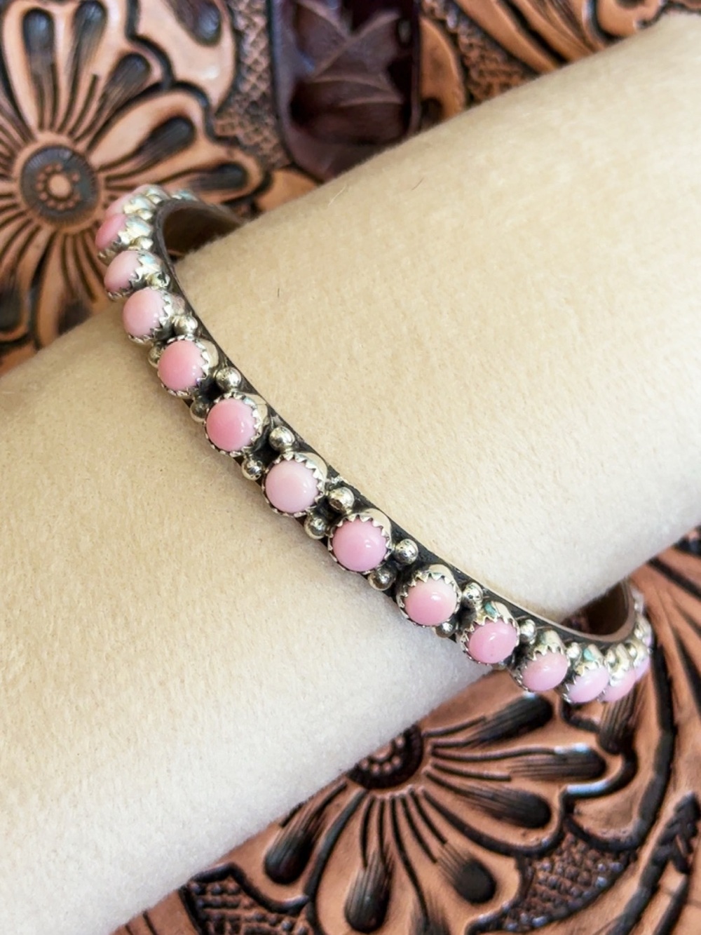 Native made pink conch & Sterling Pink Bangle Bracelet stamped GP SRY - Picture 2 of 5